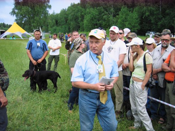 Эксперт ринга кобелей Грановский (Украина).jpg