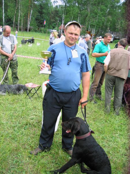 1 место в ринге и 1 место по бонитировке кобели мл. группы ЯР вл. Зюзько (Брянск).jpg